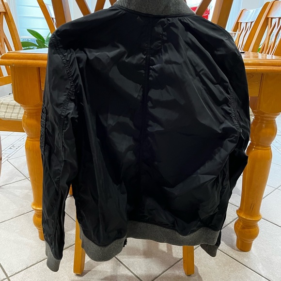 GAP men’s bomber jacket - Picture 2 of 2